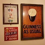 Gæstehus O'loughlin's Bar 3*