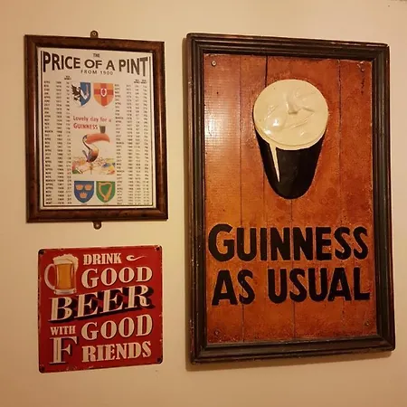 Gæstehus O'loughlin's Bar 3*