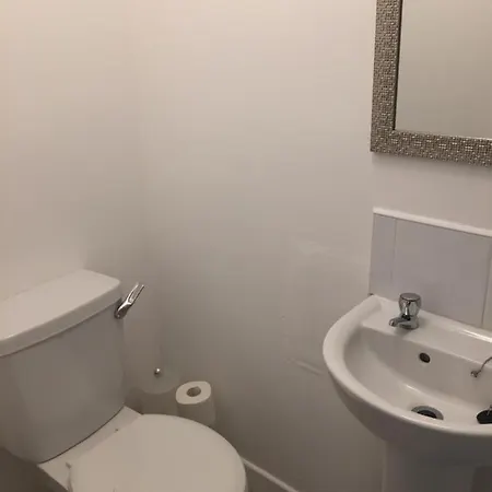 O'loughlin's Bar בית הארחה 3*